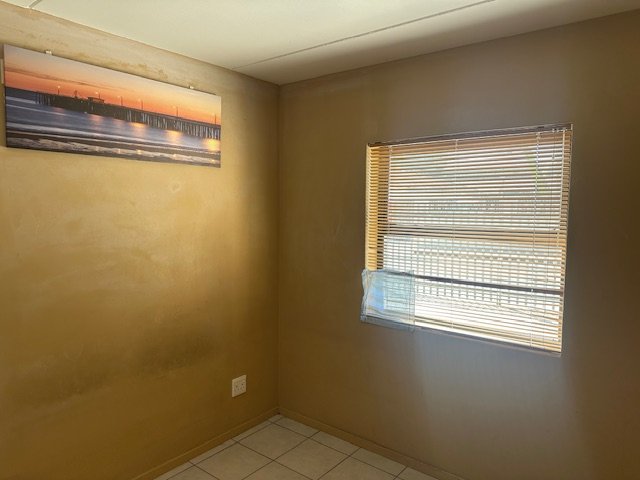 2 Bedroom Property for Sale in Maitland Western Cape